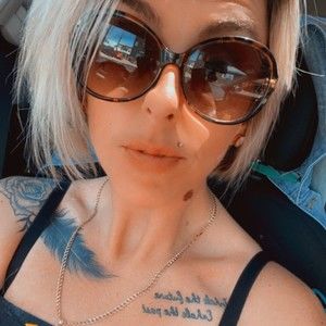 Meet your Posher, Angala